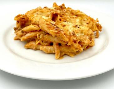 Macarrons gratinats amb beixamel i formatge